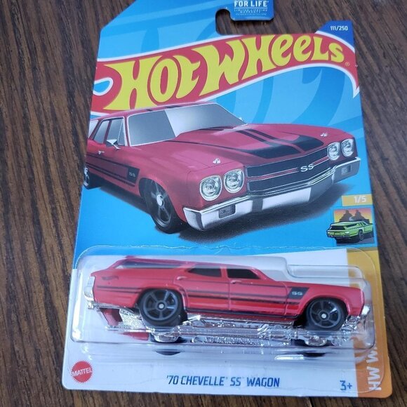 Hot Wheels HW Wagons 1/5 '70 Chevelle SS Wagon 111/250 Red - Picture 2 of 5